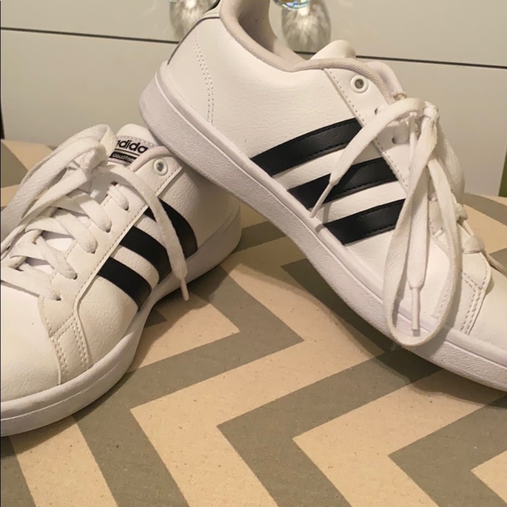 Adidas grand court sneakers